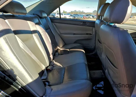 2004 Toyota Camry Le from USA, damaged, VIN 4T1BE32K44U280672